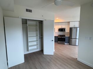 2571 NE 195th St #S1, Miami, FL 33180