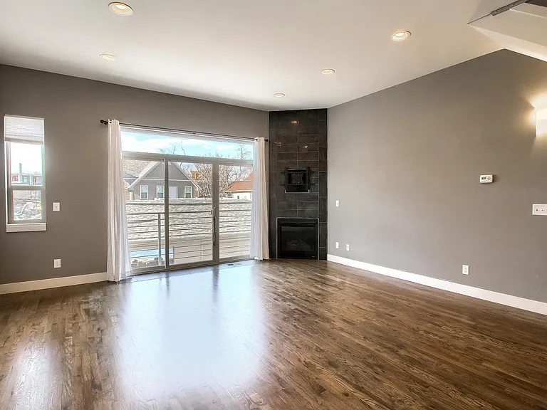 2103 W 32nd Ave #9 — Photo 9