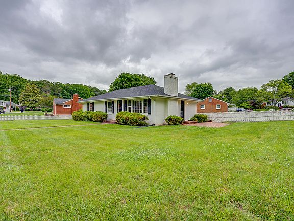 2nd image of 4501 Girard Dr