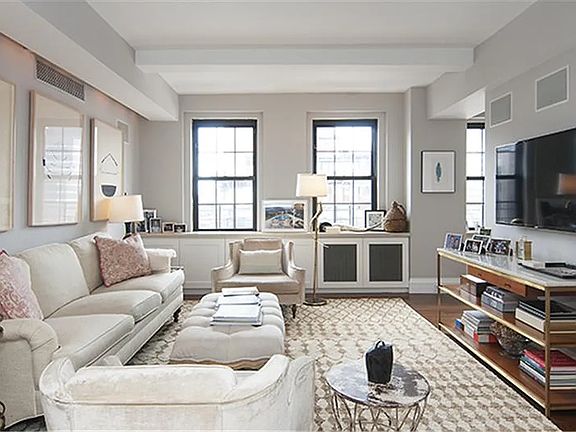 3rd image of 31 E 12th St #12BCD
