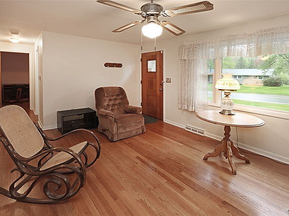 4th image of 6118 Smith Rd