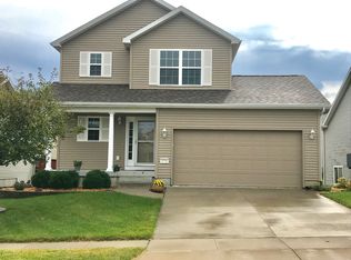 4734 Loren Dr, Cedar Falls, IA 50613
