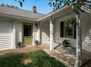 405 N Winter St, Midway, KY 40347