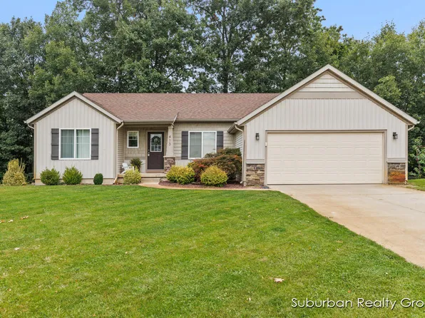 413 Green Ridge Dr, Caledonia, MI 49316