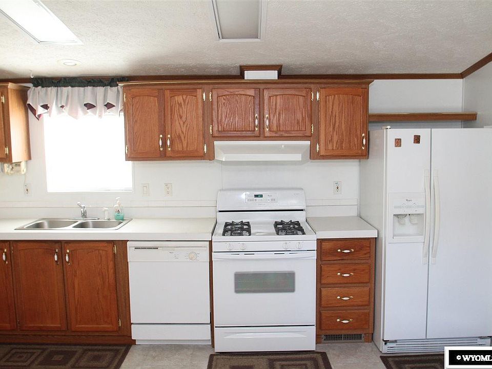 113 N 2nd St Thermopolis, WY, 82443 Apartments for Rent Zillow