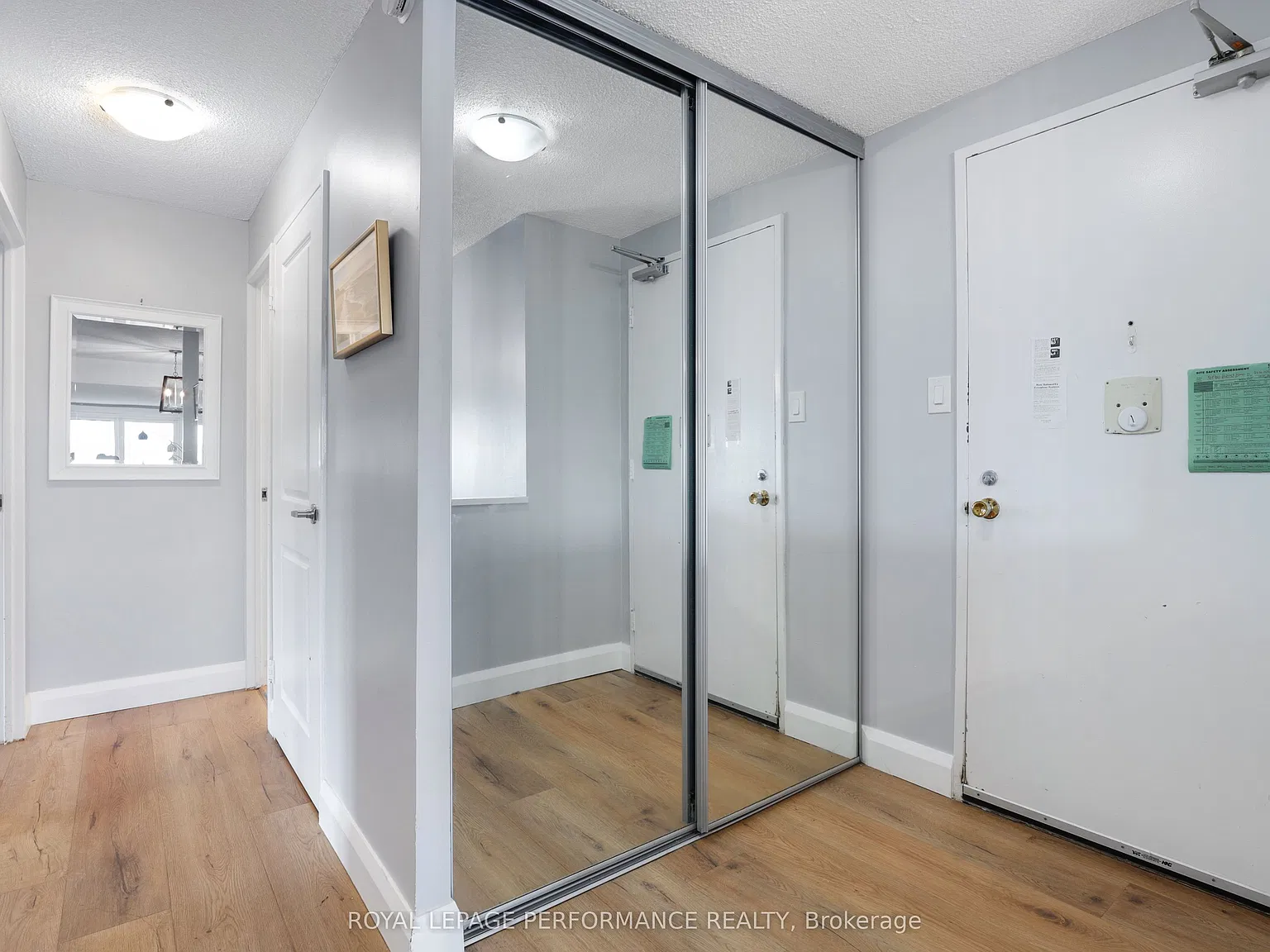 2 bed, $2,800 — Photo 4