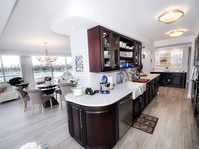 1820 Avenida Del Mundo #609 — Photo 11