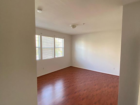 3rd image of 4442 Coldwater Canyon Ave
