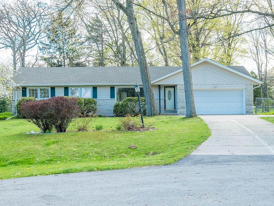 1st image of N50W16323 Pin Oak COURT