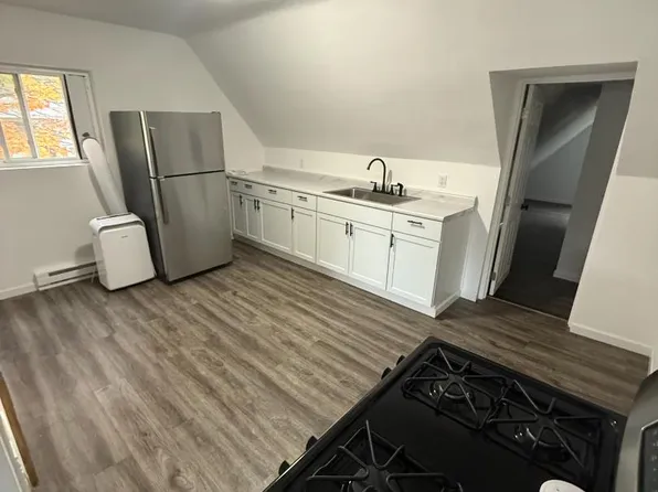 1359 Oakes St #1/2, Marinette, WI 54143