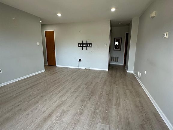 2nd image of 4909 Boice Dr