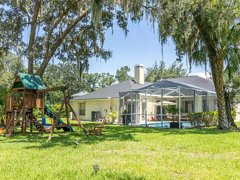 12526 River Birch Dr — Photo 3