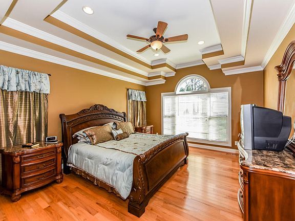 4th image of 2046 Kirkland Blvd