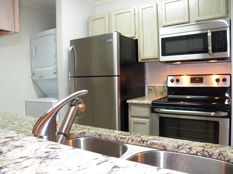 400 W South Town Dr #501 — Photo 10