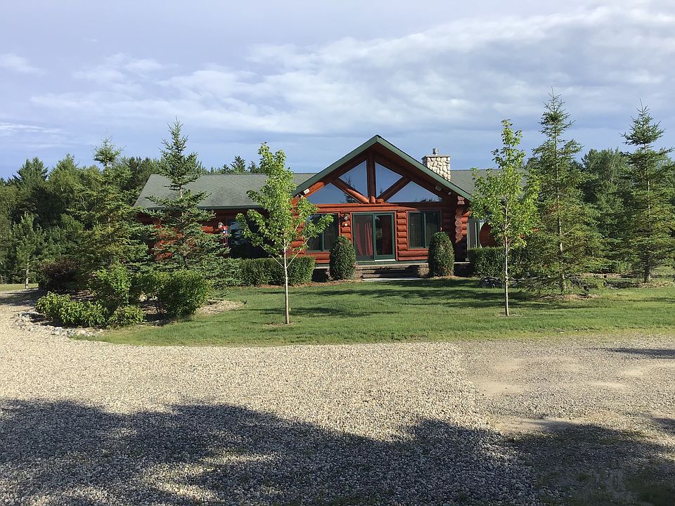 1st image of 6987 Danielle Ln NE