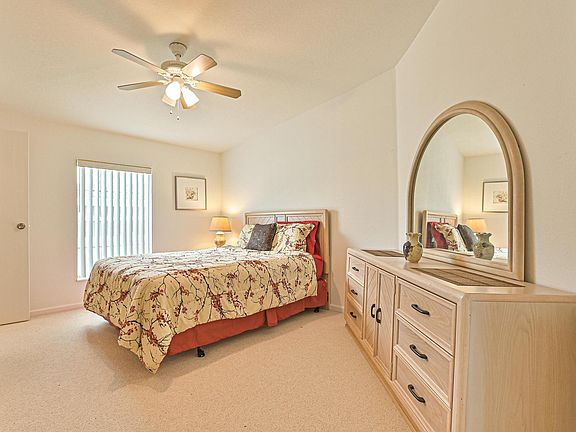 4th image of 773 Greenfield Dr