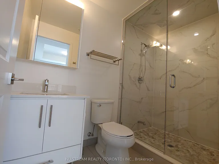 85 Oneida Cres #706 — Photo 7
