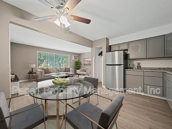 5th image of 130 Flintridge Dr APT 9