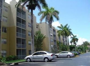 6930 Miami Gardens Dr #1-314, Hialeah, FL 33015
