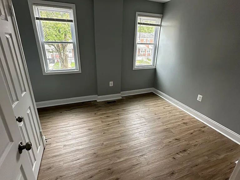 5133 Nelson Ave — Photo 10