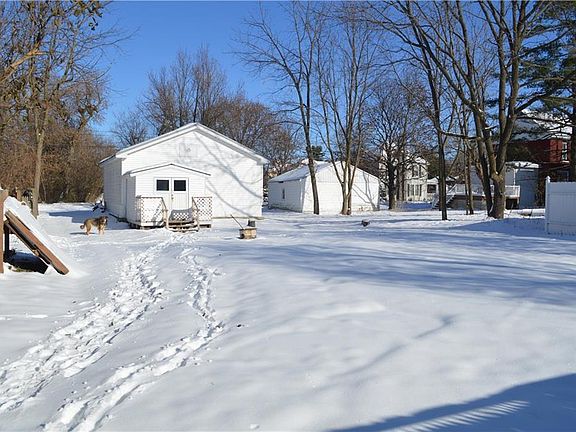 4th image of 116 Phelps St