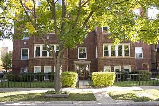 1st image of 4453 N Rockwell St APT 1
