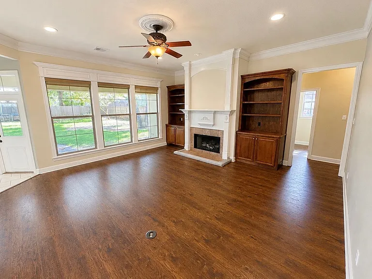 1005 Fawn Holw — Photo 2