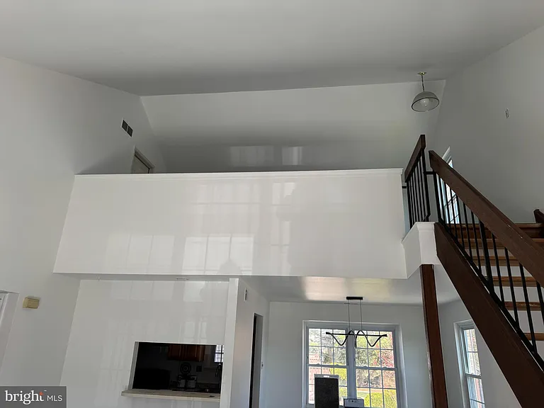 632 Palmer Ln #B — Photo 9