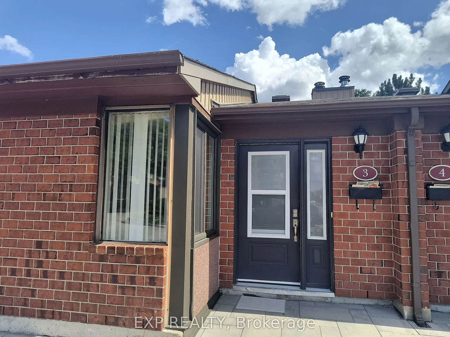 3 bed, $2,595 — Photo 1