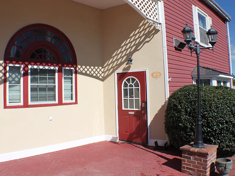 80B Willow Lake Loop #B — Photo 1
