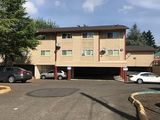 13401 SE Stark St — Photo 3