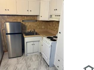 12400 Greenwood Ave APT 201, Blue Island, IL