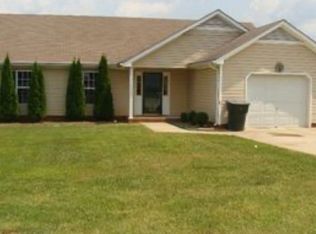 1802 Saint Charles Ln, Greensboro, NC 27405