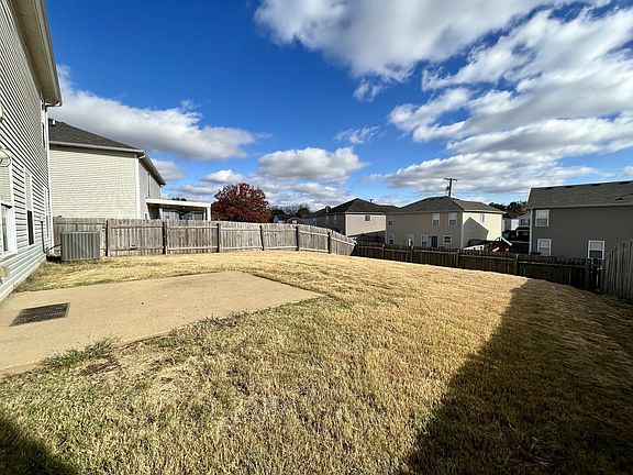 5th image of 3213 Woodpoint Dr