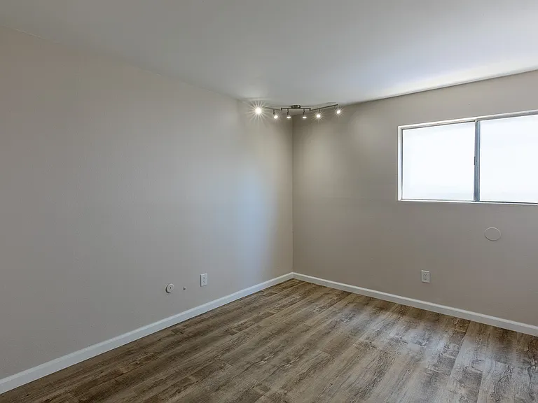 2411 Adams Ave #22 — Photo 19