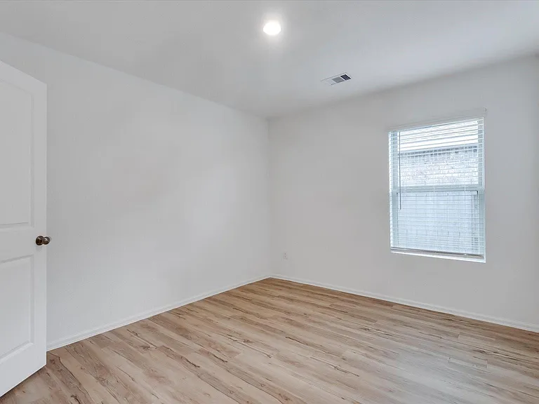 7814 Switchgrass Creek Dr — Photo 18