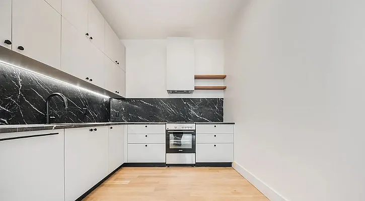 Rented by Dalan Rentals | media 41