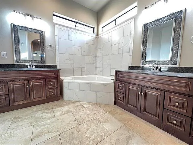 6030 Queens Ct — Photo 12