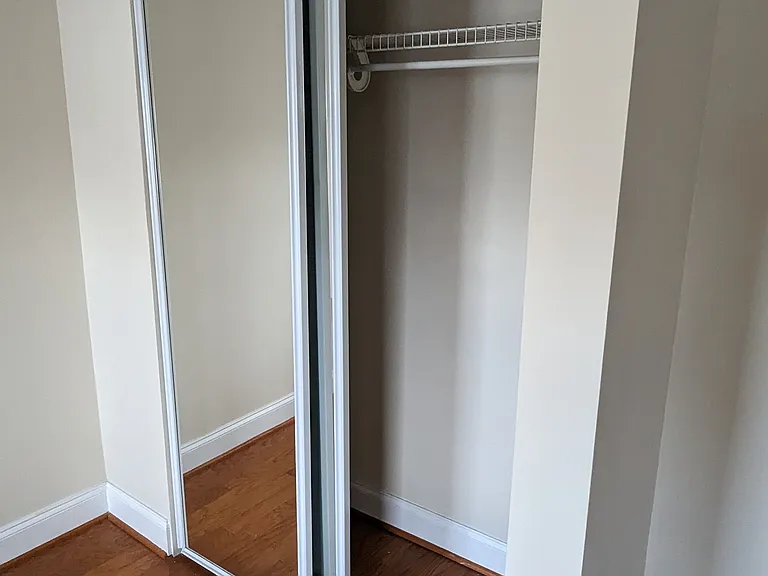 812 Mangold St — Photo 3