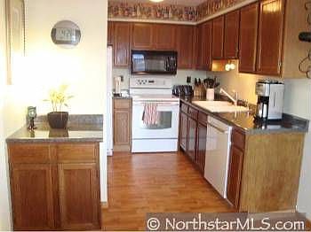 4th image of 3866 Orchid Ln N