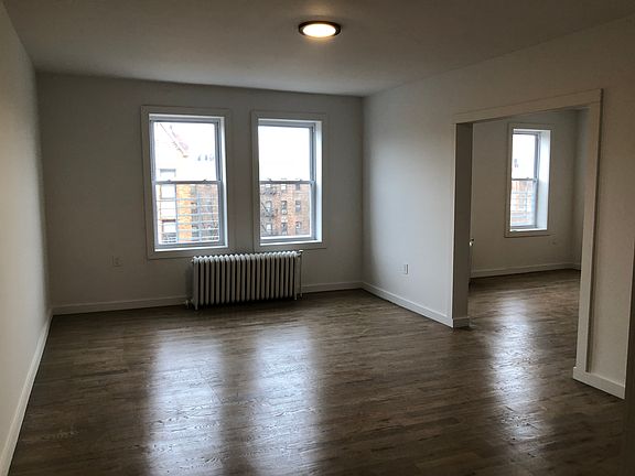 3rd image of 15-17 Gifford Ave #F5q