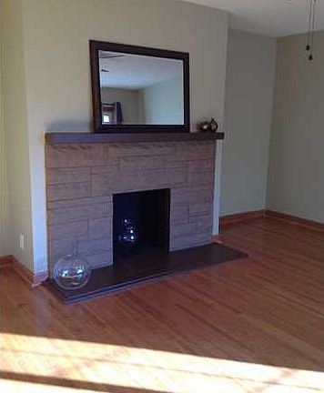 4th image of 1100 S Bennighof Ave