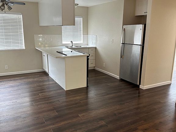 2nd image of 2314 N St APT B