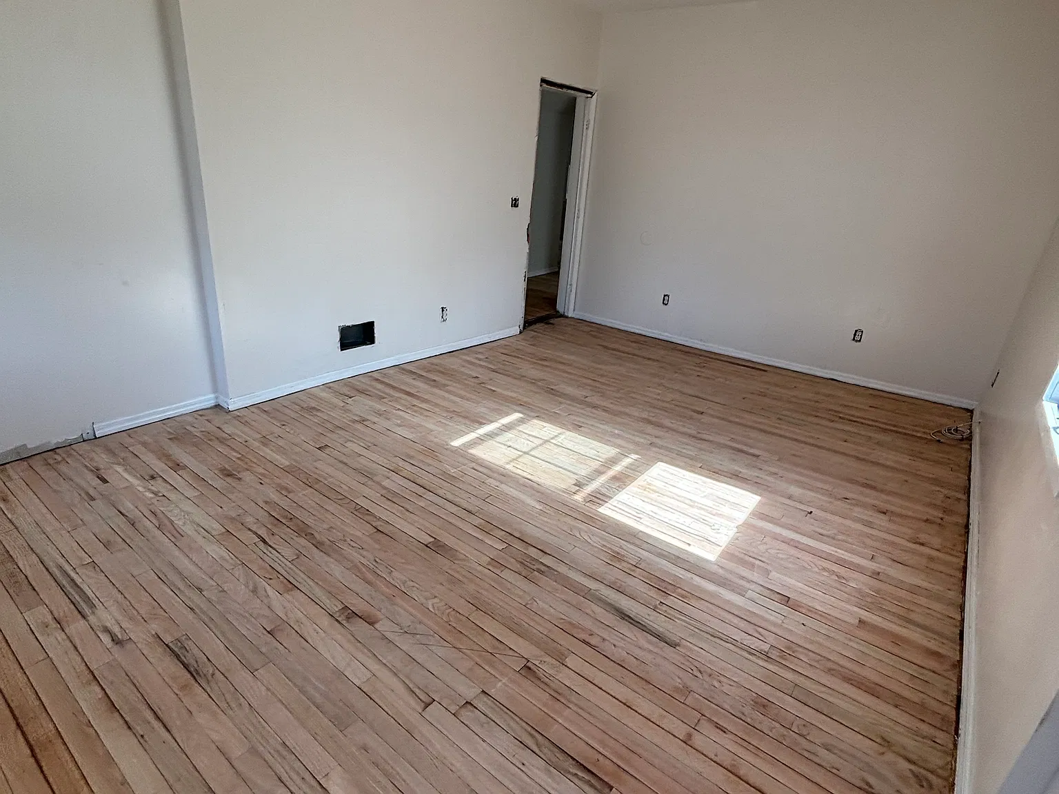 111 S Fulton Ave — Photo 2