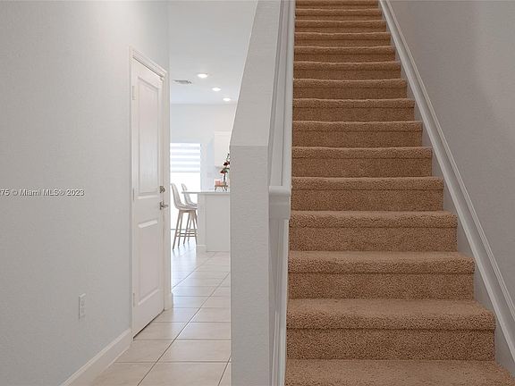3rd image of 1140 SW 6th Ct