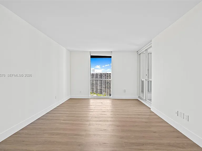21055 Yacht Club Dr #1903 — Photo 25
