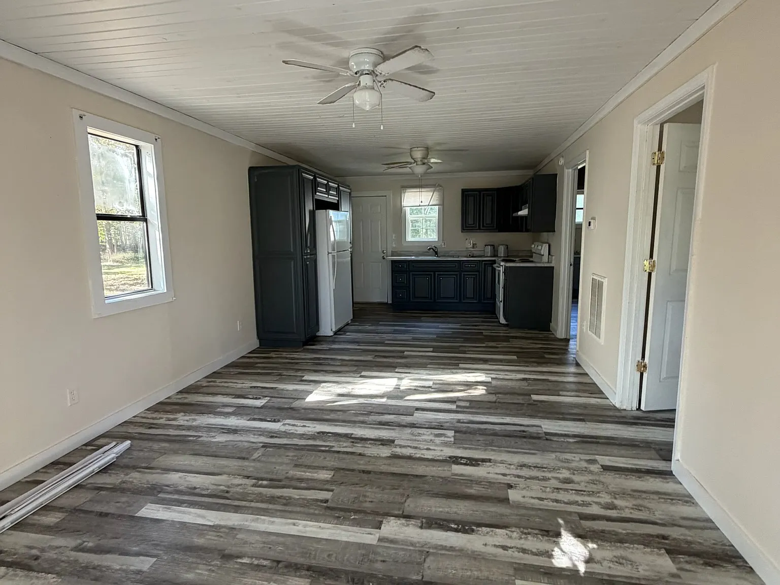 2 bed, 850 sqft, $1,400 — Photo 3