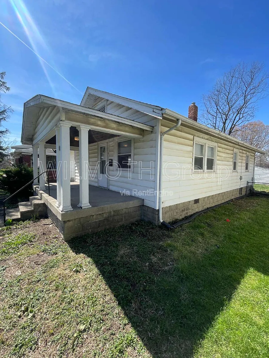 Building Photo - 822 N Emerson Ave