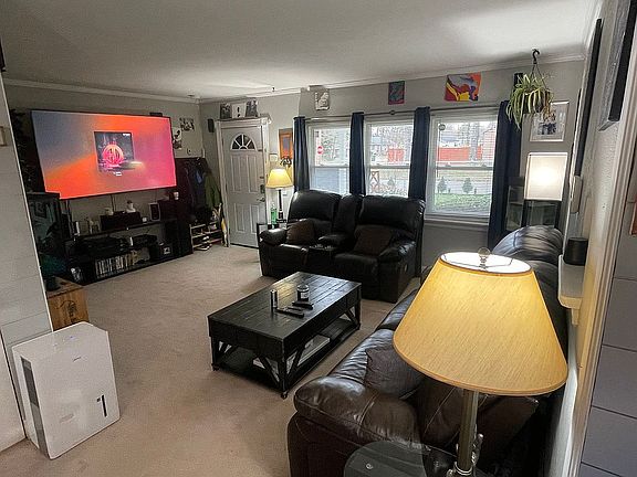 2nd image of 717 Woodvale Ave