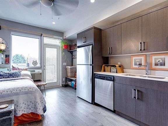 4th image of 925 Leon Ave #331
